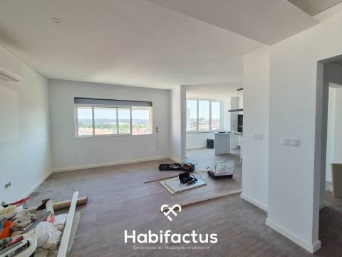 Apartamento T4 remodelado centro de Viseu
