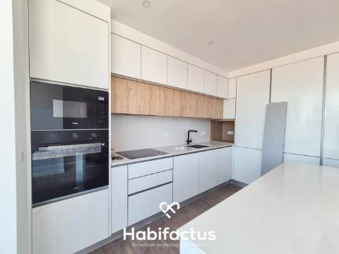 Apartamento T4 remodelado centro de Viseu