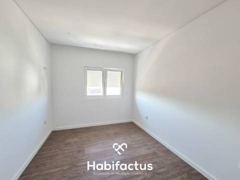 Apartamento T4 remodelado centro de Viseu