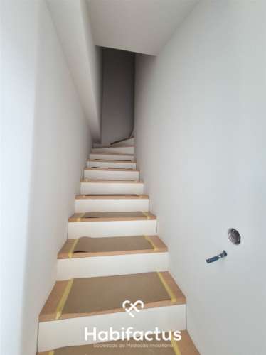 Apartamento T4 remodelado centro de Viseu