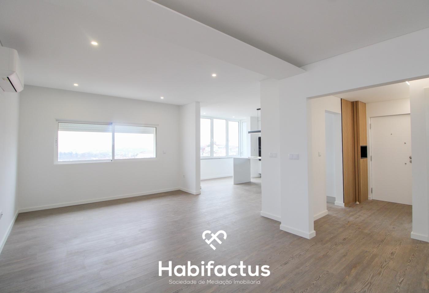 Apartamento T4 remodelado centro de Viseu