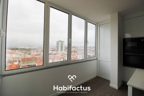 Apartamento T4 remodelado centro de Viseu