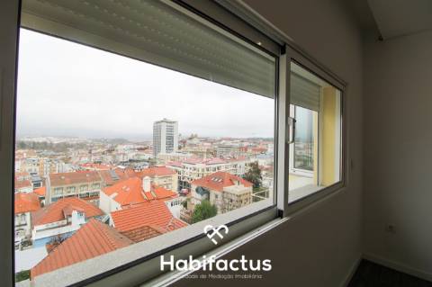 Apartamento T4 remodelado centro de Viseu