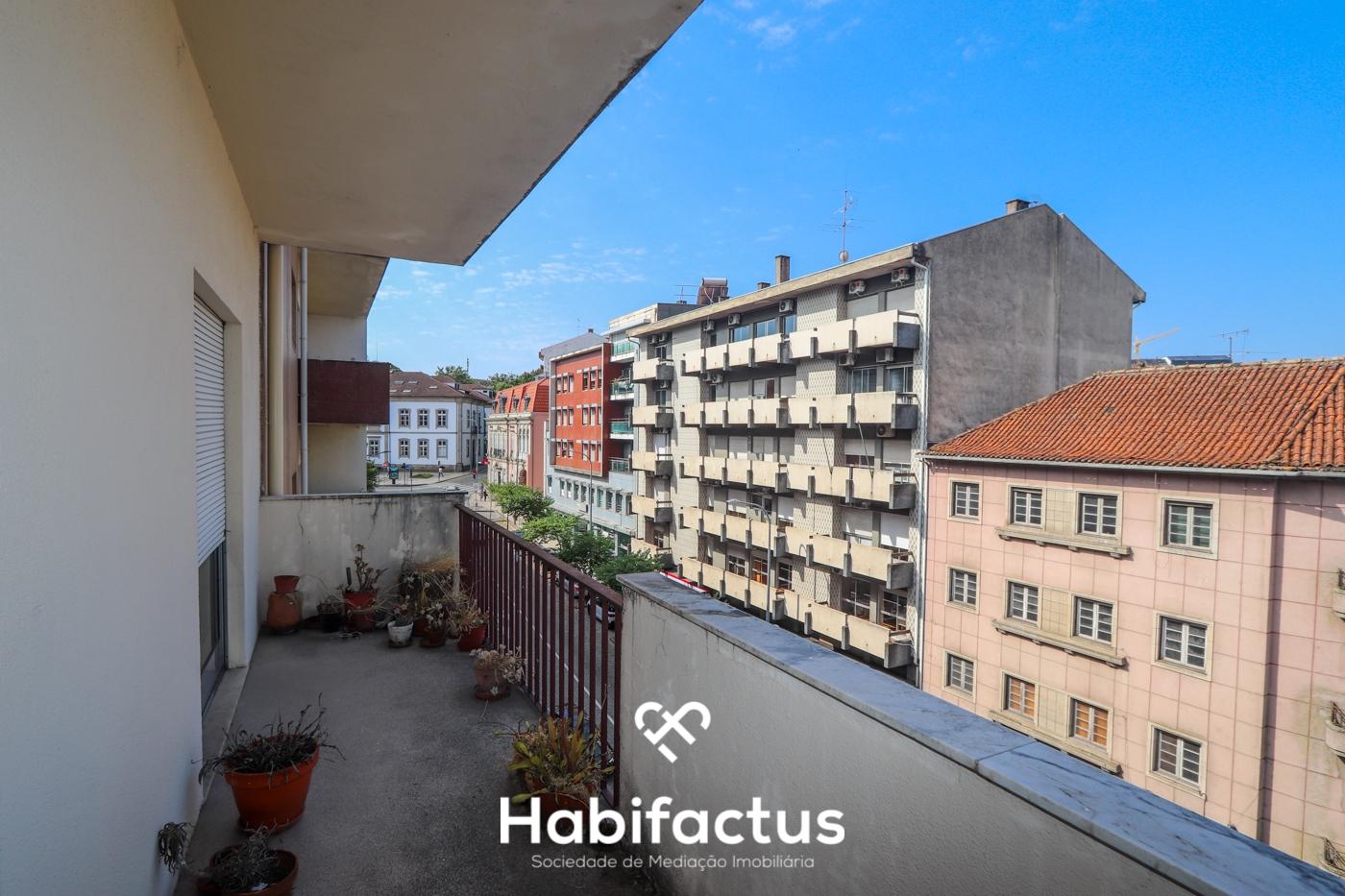 Apartamento T3 no centro da cidade