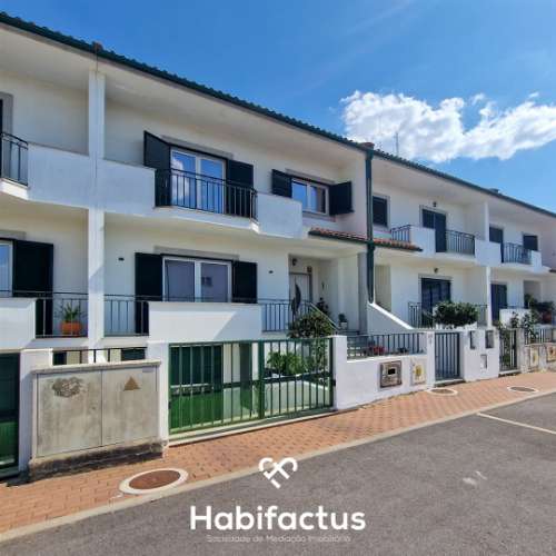 Moradia T4 em banda em Viseu