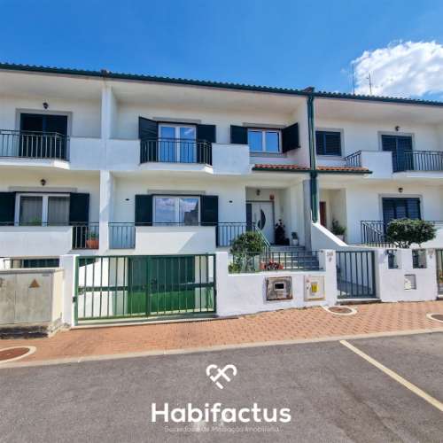 Moradia T4 em banda em Viseu