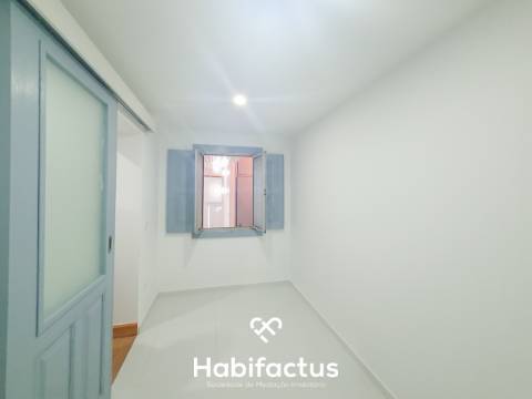 Prédio á venda com 3 apartamentos em Paranhos da Beira - Seia - Guarda.