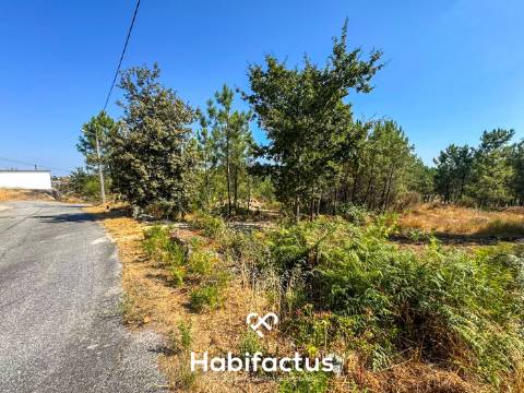 Terreno urbano inserido em zona de construção, para venda em Viseu.