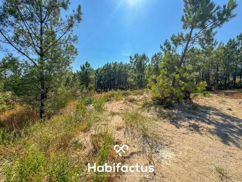 Terreno urbano inserido em zona de construção, para venda em Viseu.