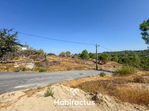 Terreno urbano inserido em zona de construção, para venda em Viseu.