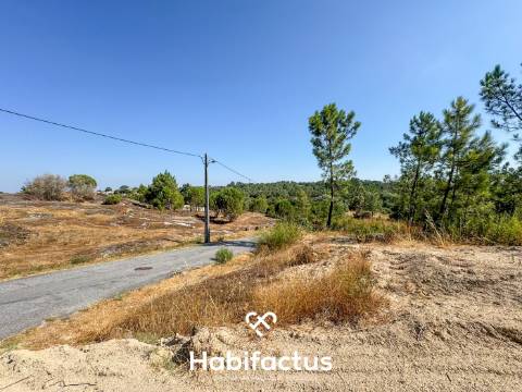 Terreno urbano inserido em zona de construção, para venda em Viseu.