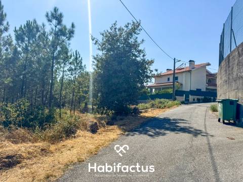 Terreno urbano inserido em zona de construção, para venda em Viseu.