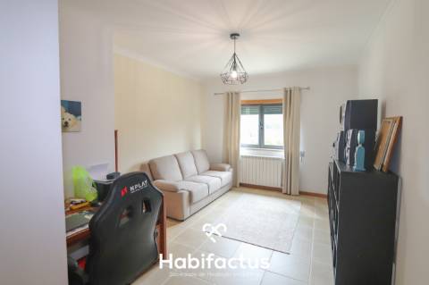 Moradia V4 Isolada com Jardim e Vista Panorâmica – Em Couto de Cima- Viseu