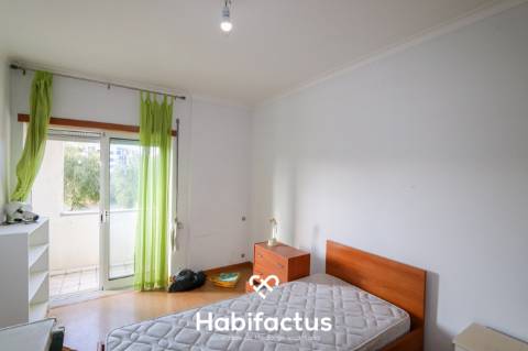 Apresento este apartamento T4 em Jugueiros, Viseu