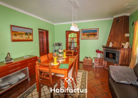 Moradia Isolada T5 em Campo de Besteiros – Conforto, Espaço e Qualidade!