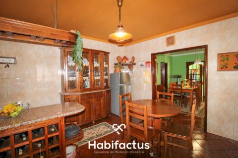 Moradia Isolada T5 em Campo de Besteiros – Conforto, Espaço e Qualidade!