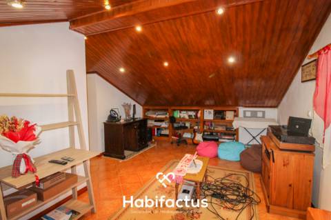 Moradia Isolada T5 em Campo de Besteiros – Conforto, Espaço e Qualidade!