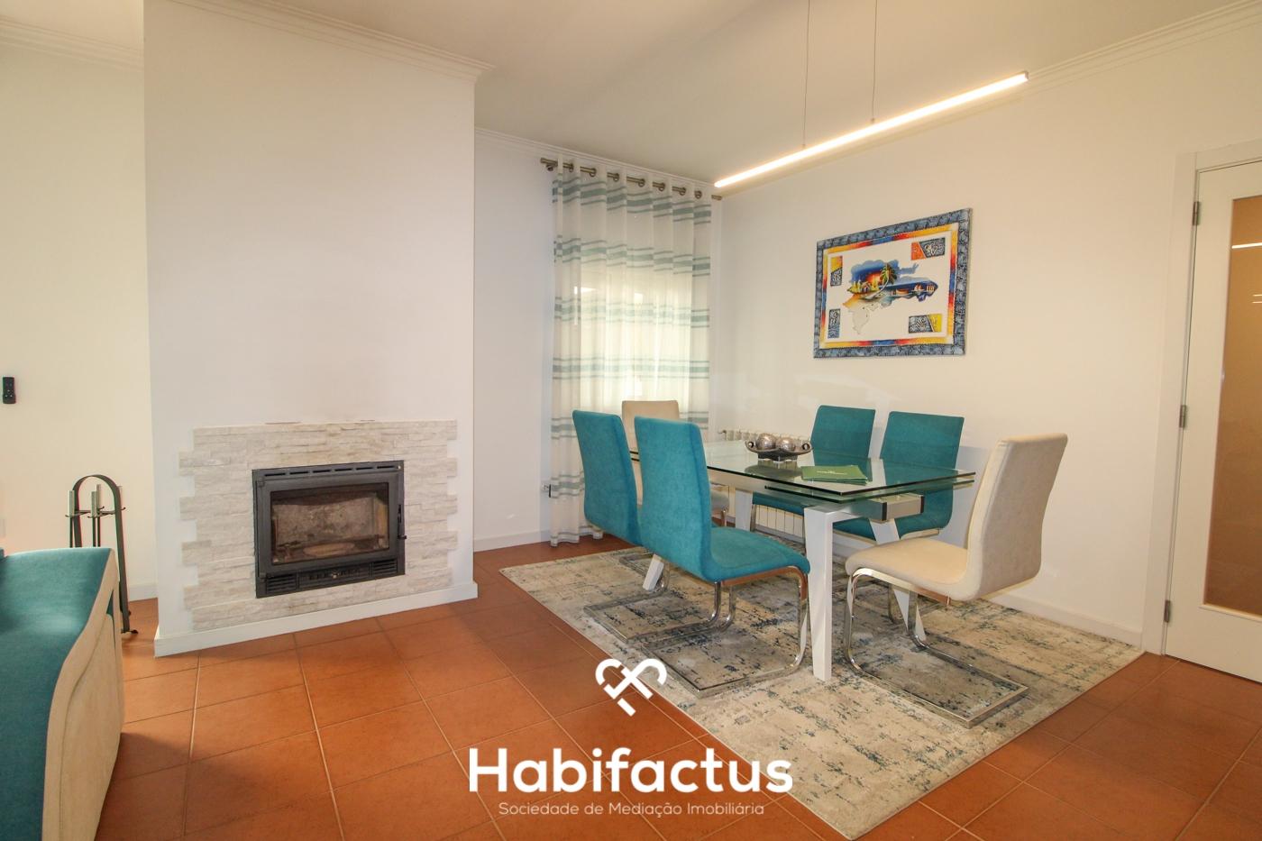 Apartamento T3 terraço em Viseu
