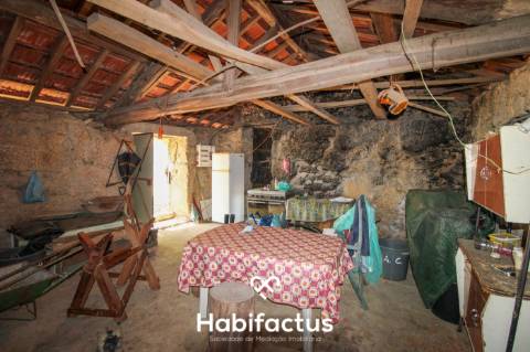 Quinta com Vinha e Potencial de Habitação em Sabugosa – Tondela