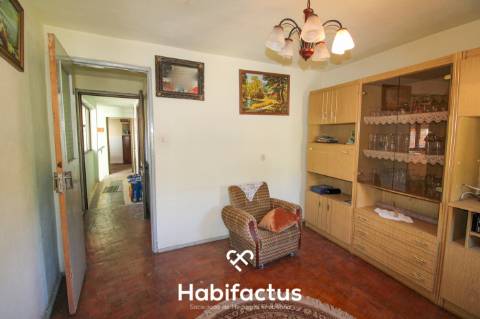 Moradia T4 com Potencial – Santiago de Besteiros (Tondela)