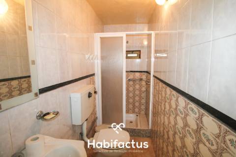 Moradia T4 com Potencial – Santiago de Besteiros (Tondela)