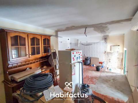 Moradia T2 em obras de remodelação em Viseu