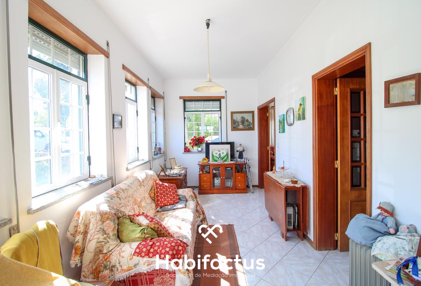 Moradia T4 no Centro de Tondela