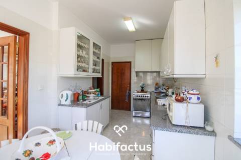 Moradia T4 no Centro de Tondela