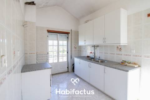 Moradia T4 no Centro de Tondela