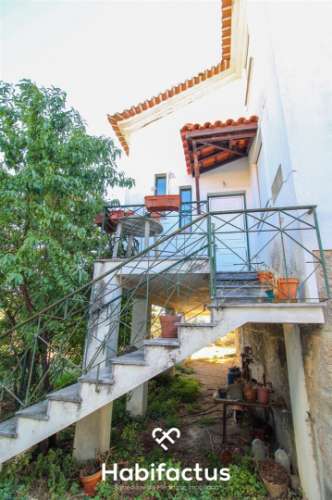 Moradia T4 no Centro de Tondela