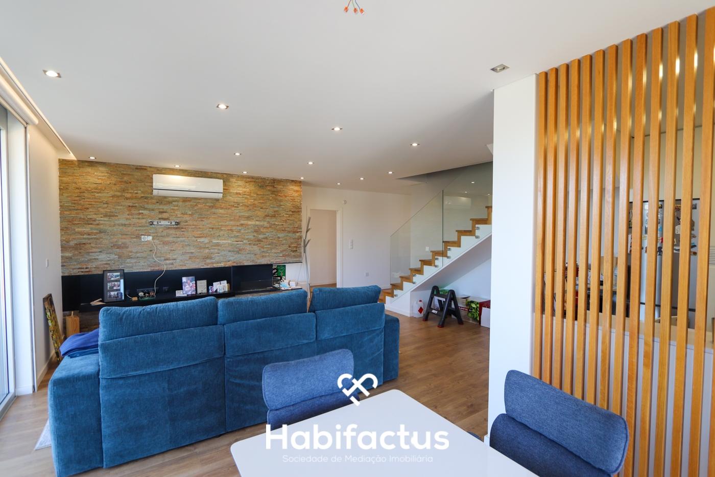 Apartamento T3+2 com Varandas e Terraço em Viseu