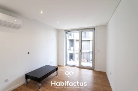 Apartamento T3+2 com Varandas e Terraço em Viseu