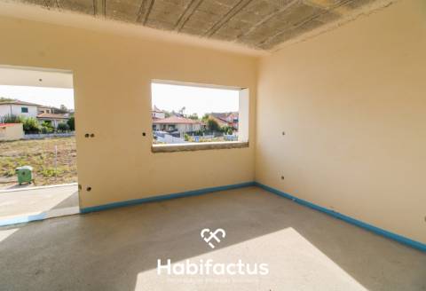 Moradia em Banda T3 Venda em Campo,Viseu