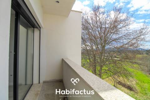 Moradia em Banda T3 Venda em Campo,Viseu