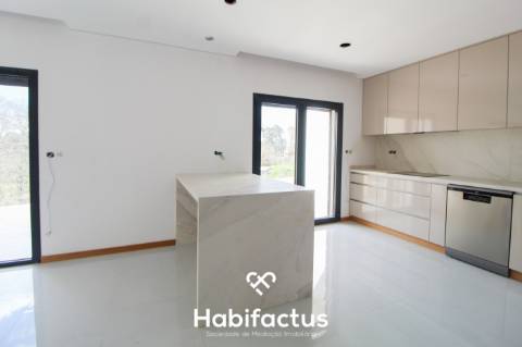 Moradia Banda Nova para Venda Viseu