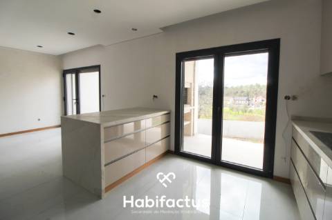 Moradia Banda Nova para Venda Viseu