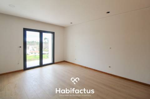 Moradia Banda Nova para Venda Viseu