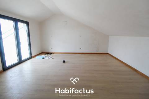 Moradia Banda Nova para Venda Viseu