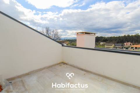 Moradia Banda Nova para Venda Viseu