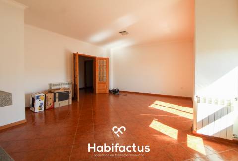 Apartamento Duplex T3 com 6 Quartos - Centro Viseu