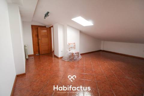 Apartamento Duplex T3 com 6 Quartos - Centro Viseu