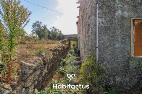 Moradia em Pedra com Potencial Ilimitado em Tondela