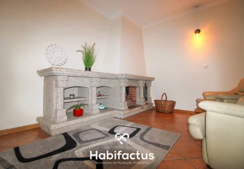 Moradia Geminada T4 com Jardim em Viseu