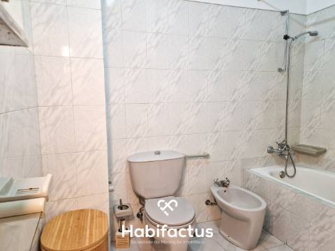 Apartamento T1 a 1 minuto a pé do Rossio - Viseu