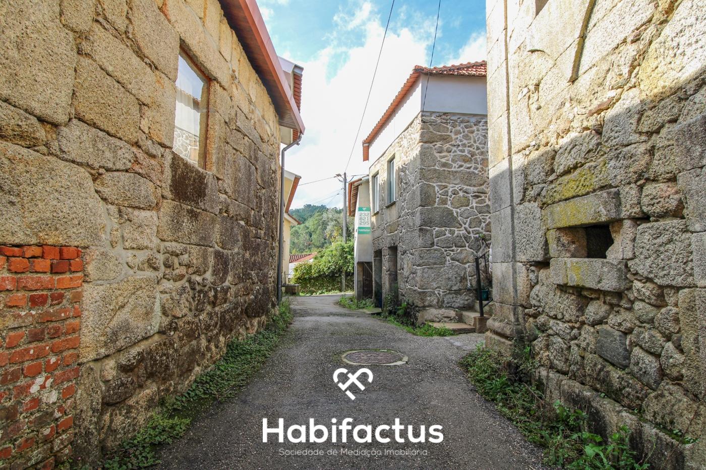 Moradia para Restaurar em Castelões - Tondela