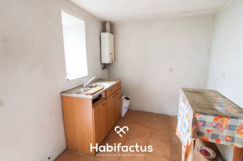 Moradia para Restaurar em Castelões - Tondela