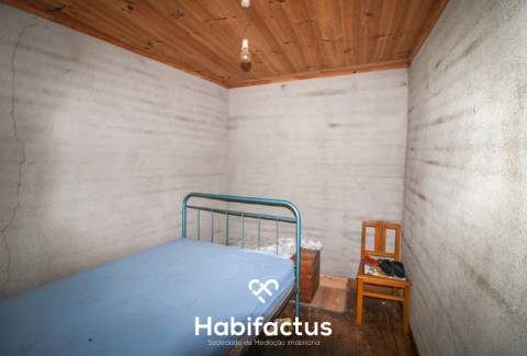 Moradia para Restaurar em Castelões - Tondela