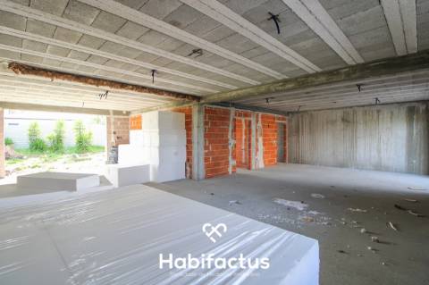 Moradia isolada T4 em construção, em Rebordinho - Viseu