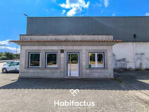Armazém Industrial de 10.200 m² em Mangualde