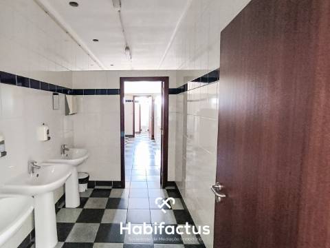 Armazém Industrial de 10.200 m² em Mangualde